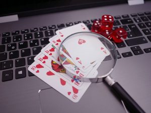 chơi poker online